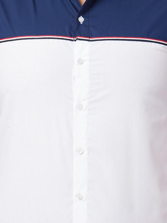 white color block casual shirt - 16479394 - Zoom Image - 5