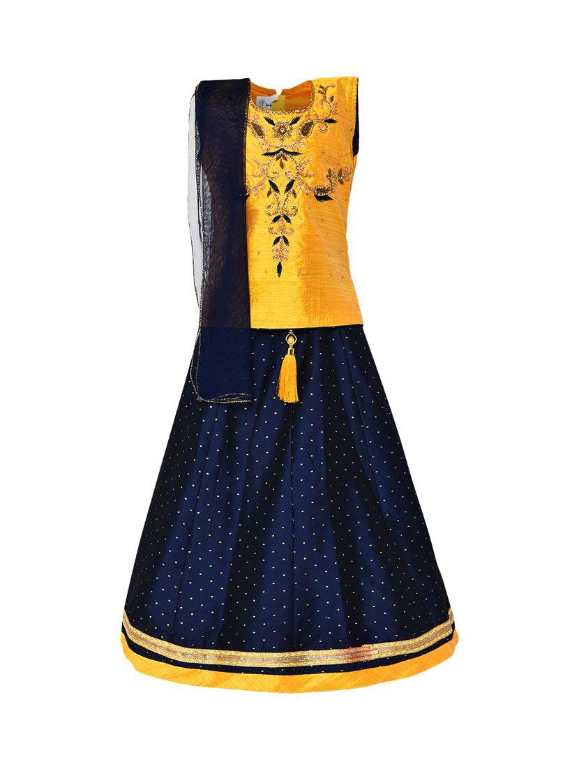 yellow silk blend lehnga choli - 16485236 - Zoom Image - 1