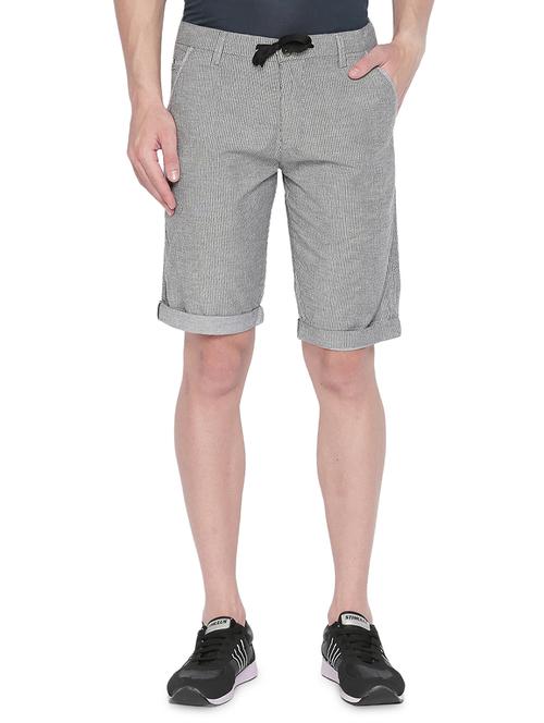 black striped bermuda shorts - 16491962 - Standard Image - 1