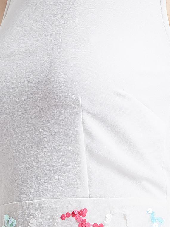 round neck embellished detail sheath dress - 16496900 - Zoom Image - 6