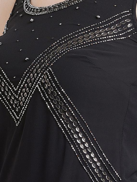 scoop neck embellished detail sheath dress - 16496909 - Zoom Image - 5