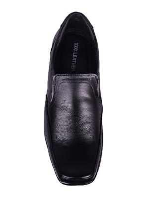 avinash handicrafts black leather slip ons - 16499138 - Standard Image - 4