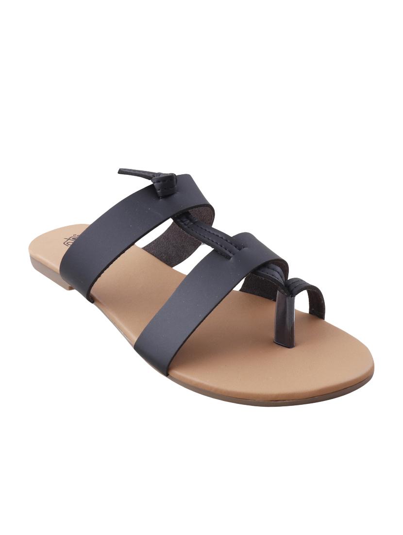 black one toe sandals - 16504765 - Zoom Image - 1
