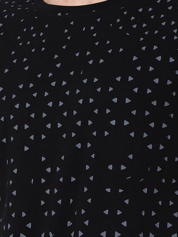 black geometric print t-shirt - 16505605 - Zoom Image - 5