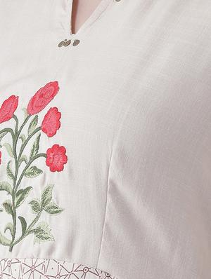 embroidered flared kurta - 16511391 - Standard Image - 4
