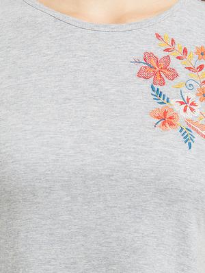 embroidered detail solid top - 16513102 - Standard Image - 5
