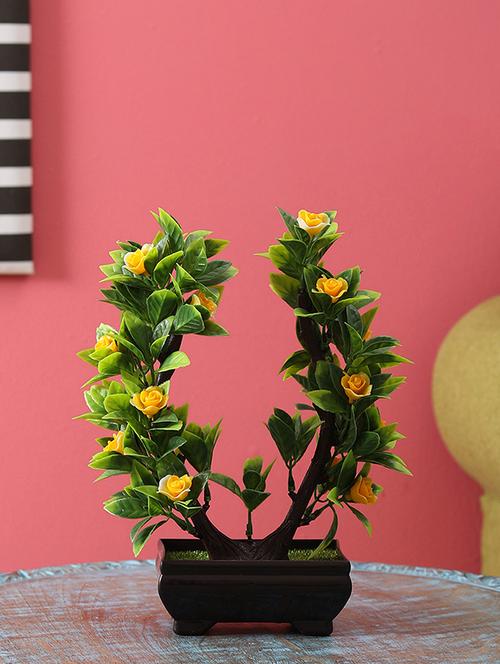 artificial u shaped bonsai tree with green leaves and yellow roses - 16513469 - Standard Image - 1
