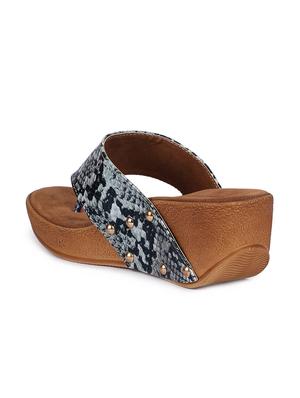 grey toe separator wedges - 16515303 - Standard Image - 3
