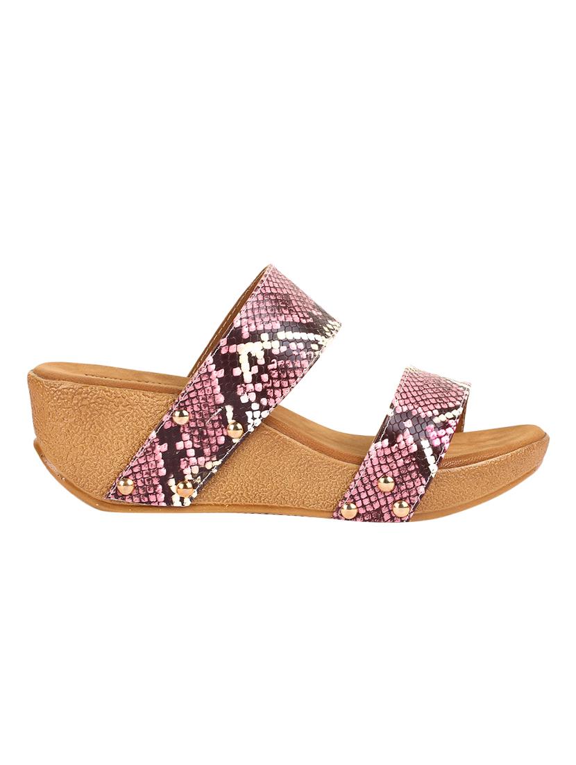 pink slip on wedges - 16515331 - Zoom Image - 2