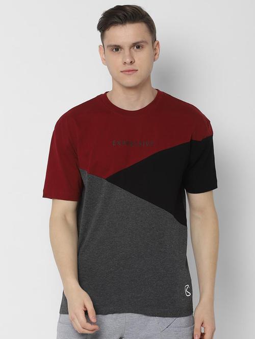grey color block t-shirt - 16531276 - Standard Image - 1