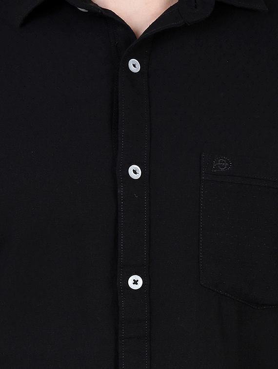 black solid casual shirt - 16534228 - Zoom Image - 4