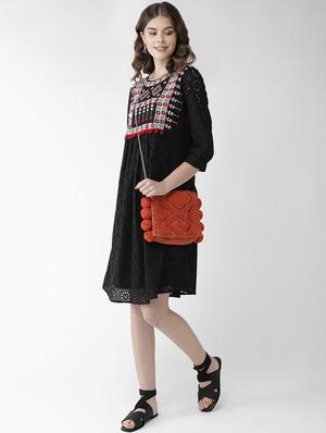 embroidered detail schiffli a-line dress - 16542516 - Standard Image - 4