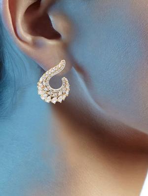 gold crystal studs earring - 16548122 - Standard Image - 3