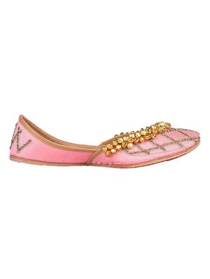 msc pink slip on jutis - 16548913 - Standard Image - 2