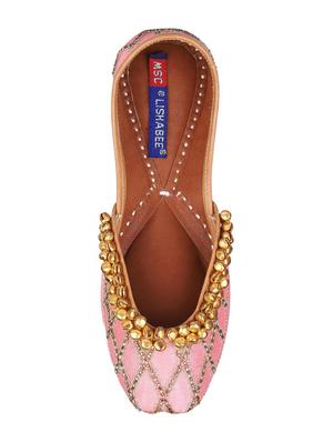 msc pink slip on jutis - 16548913 - Standard Image - 4