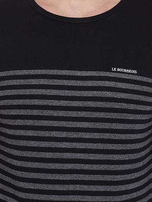 black striped t-shirt - 16551474 - Standard Image - 5