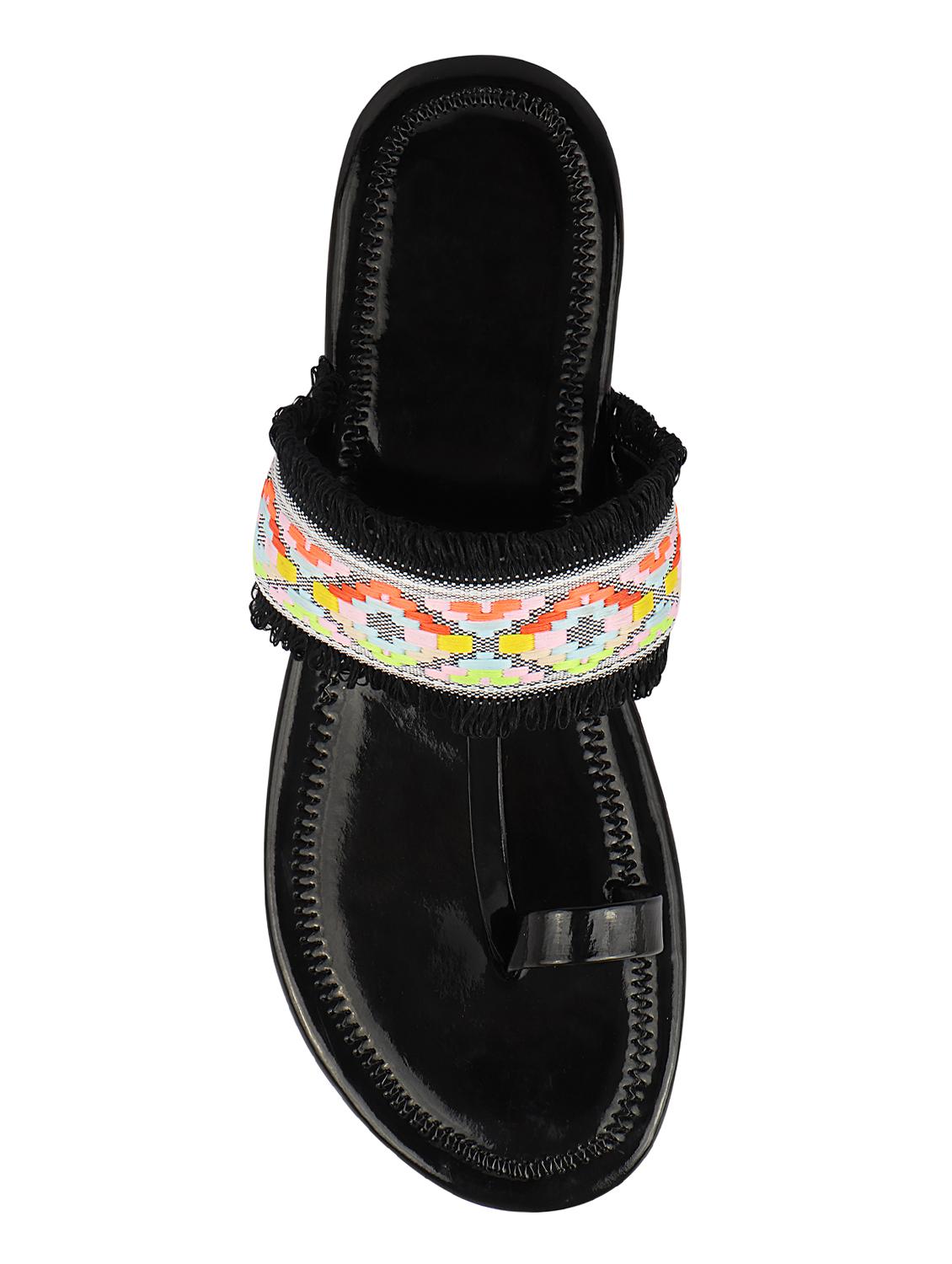 do bhai black one toe sandals - 16563252 - Zoom Image - 4