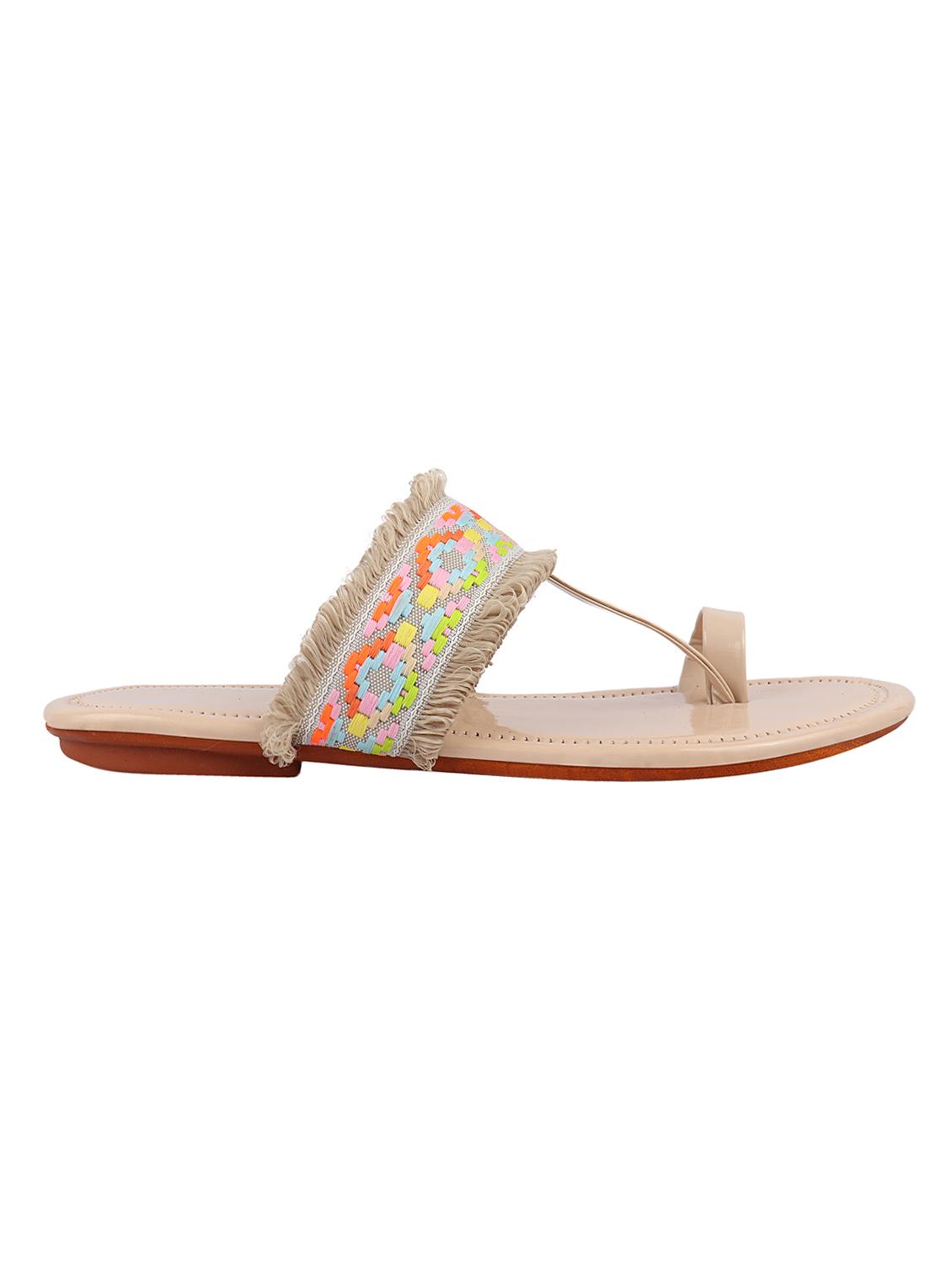 do bhai beige one toe sandals - 16563253 - Zoom Image - 2
