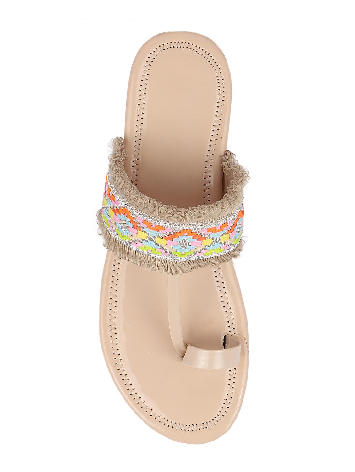do bhai beige one toe sandals - 16563253 - Zoom Image - 4
