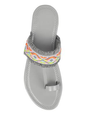 do bhai grey one toe sandals - 16563254 - Standard Image - 4
