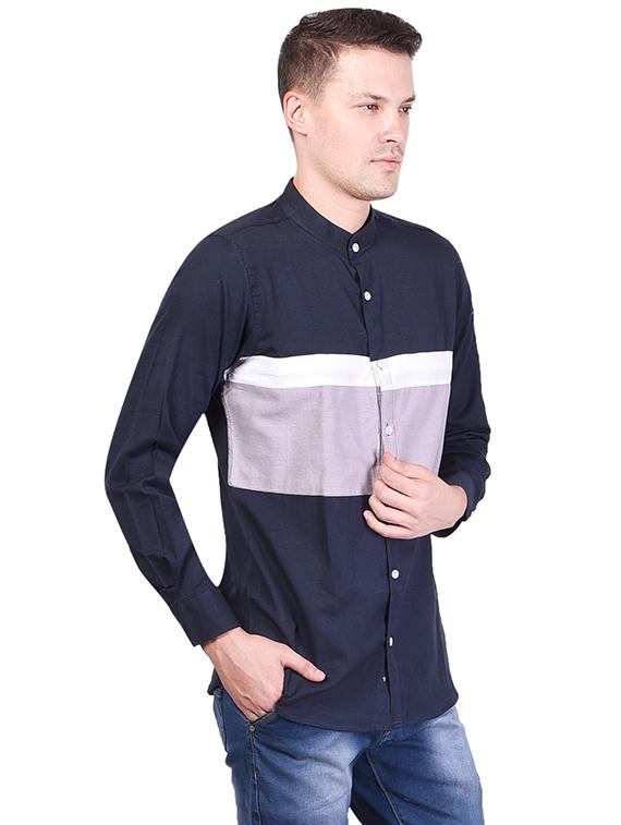 navy blue color block casual shirt - 16566299 - Zoom Image - 2