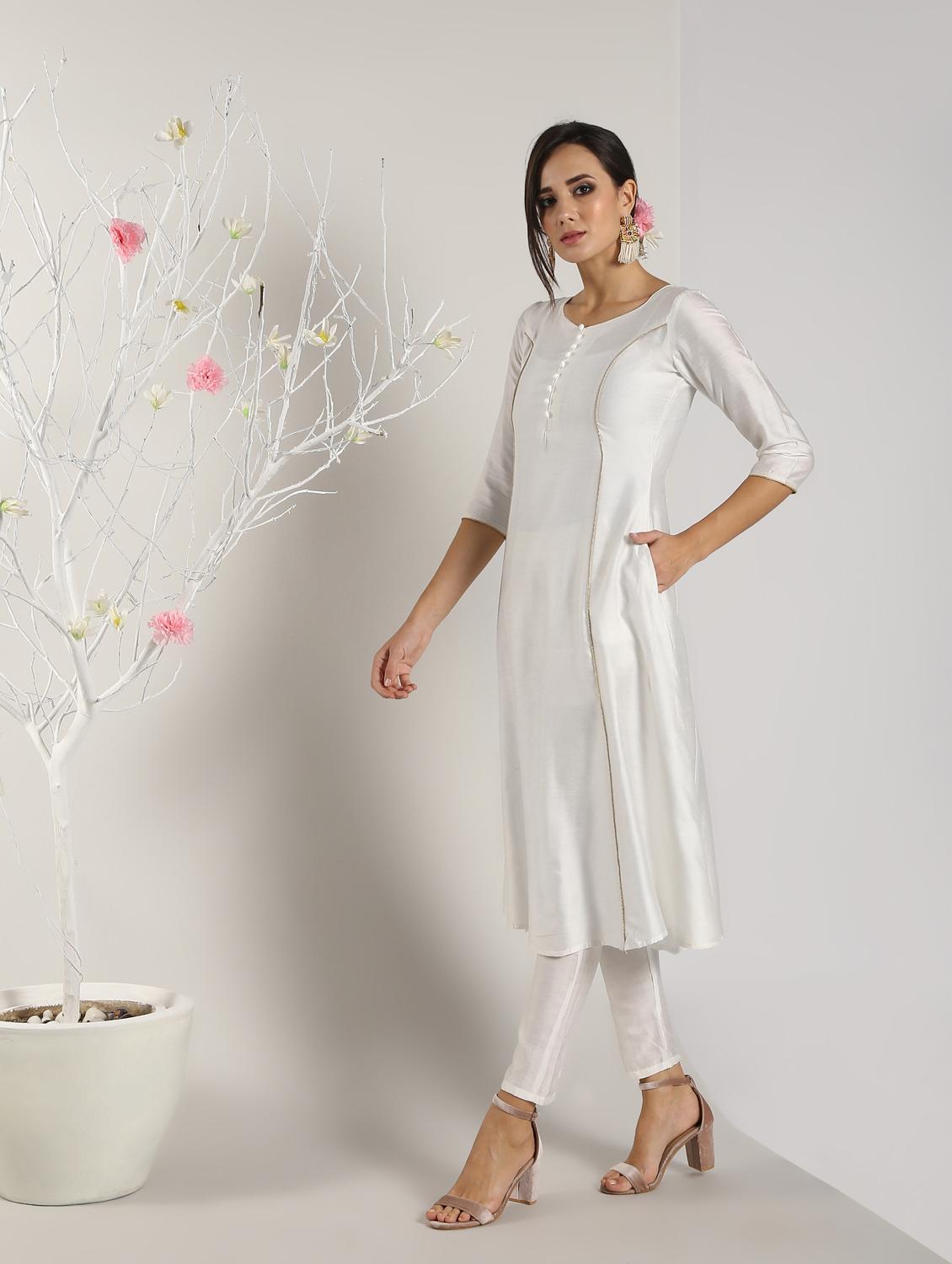 piping detailed silk flared kurta - 16568793 - Zoom Image - 3