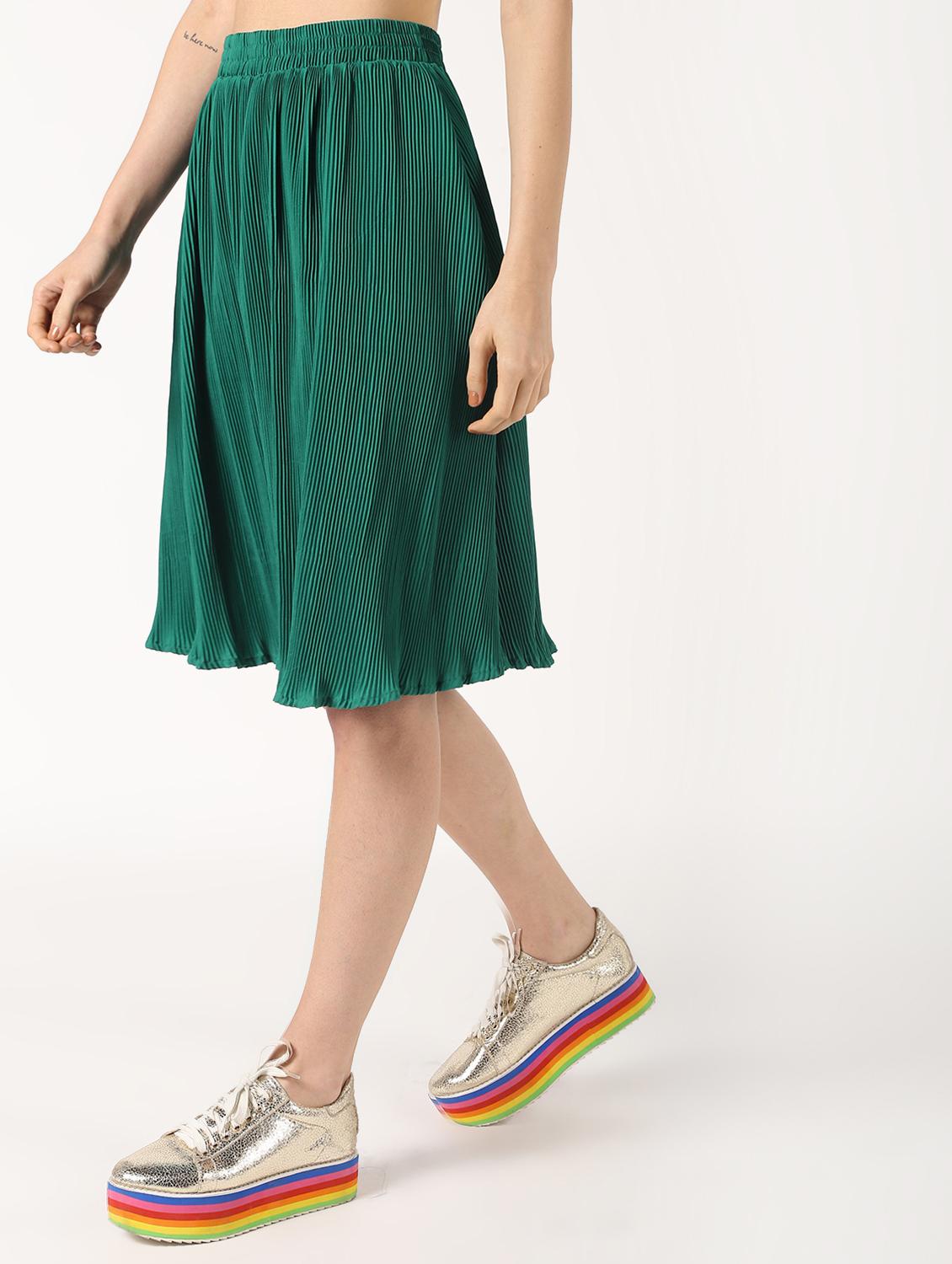 high rise pleated skirt - 16579501 - Zoom Image - 3