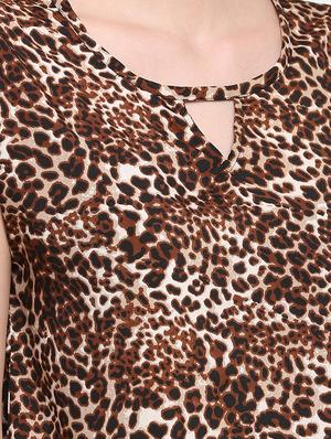 keyhole neck animal print top - 16584986 - Standard Image - 5