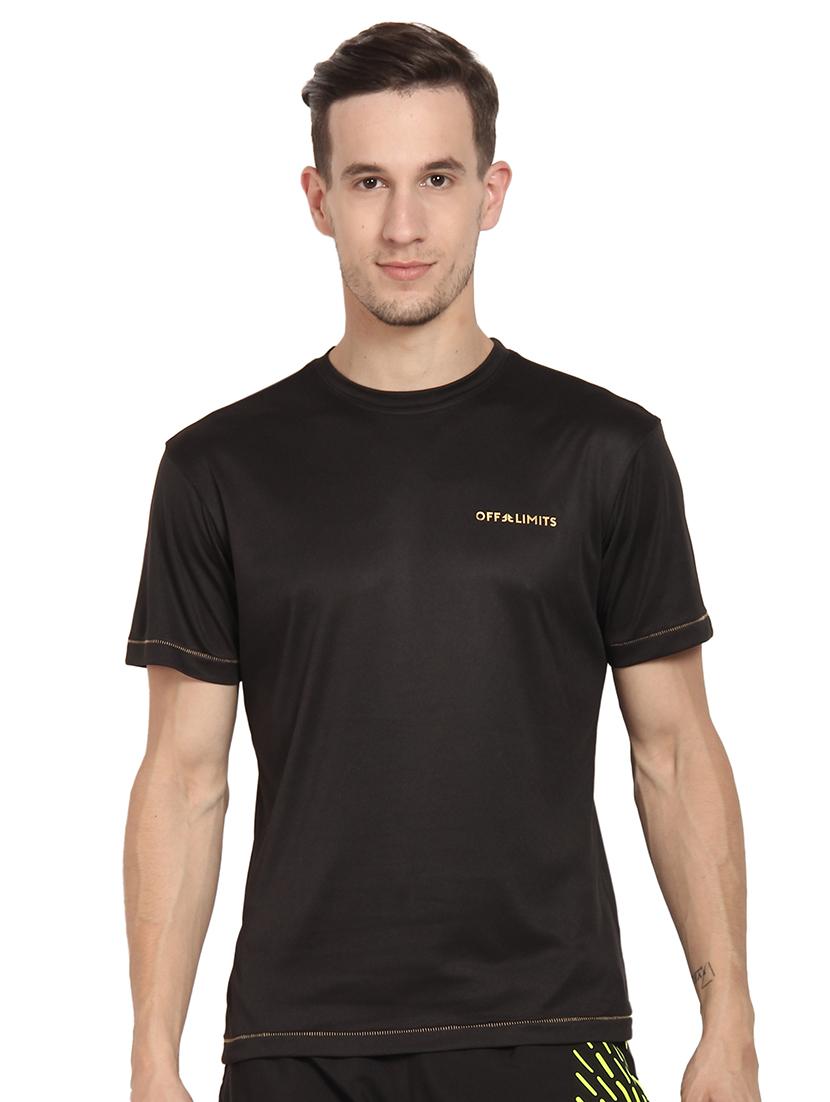 black solid t-shirt - 16590773 - Zoom Image - 1