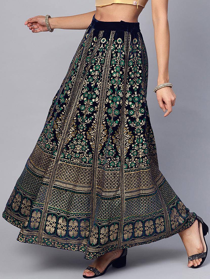 floral velvet flared skirt - 16599667 - Zoom Image - 2