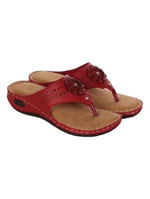 red toe separator sandals - 16600255 - Standard Image - 2