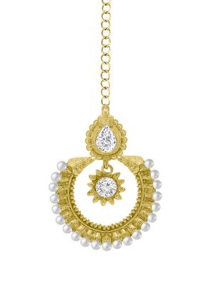 gold metal chandellier earring maangtikka - 16605833 - Standard Image - 5