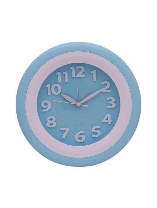 plastic alarm clock - 16610758 - Standard Image - 1
