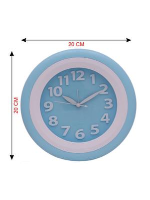 plastic alarm clock - 16610758 - Standard Image - 4