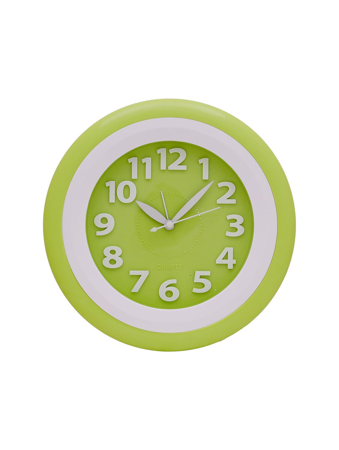 plastic alarm clock - 16610759 - Zoom Image - 1
