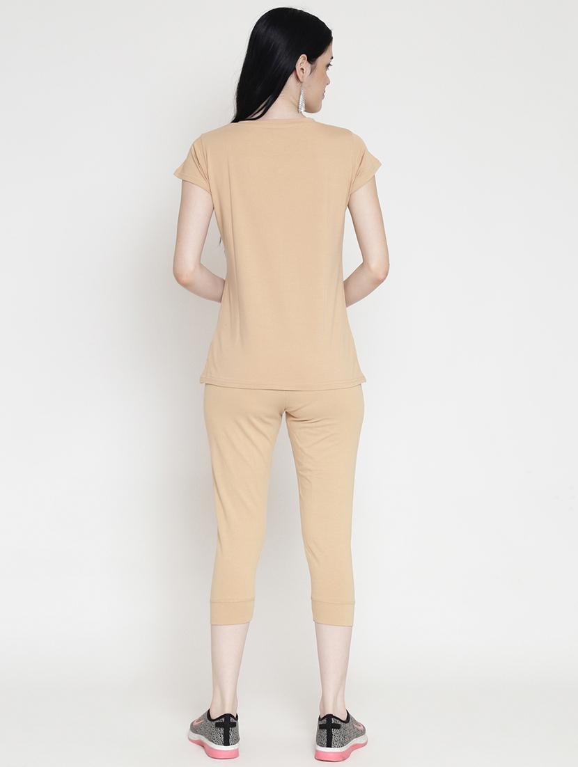 solid tee with capri sports set - 16611319 - Zoom Image - 3
