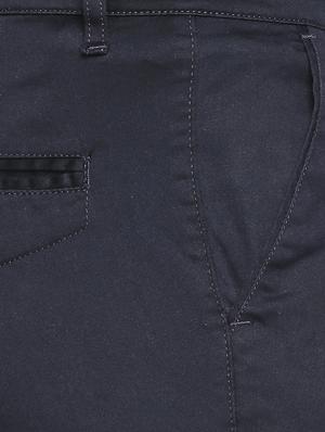 navy blue solid chinos - 16611385 - Standard Image - 5