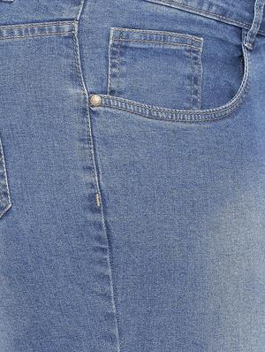 mid rise stone wash plus capri - 16612103 - Standard Image - 5