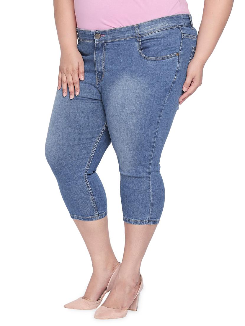 mid rise stone wash plus capri - 16612103 - Zoom Image - 2