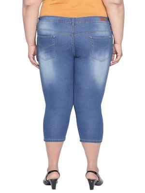 mid rise embroidered plus capri - 16612104 - Standard Image - 3