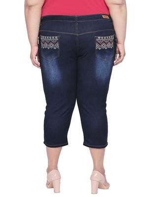 mid rise embroidered plus capri - 16612126 - Standard Image - 3