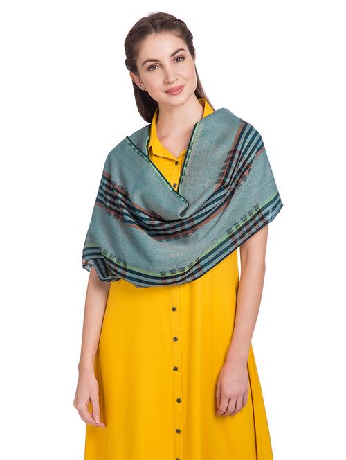 frayed hem checkered stole - 16612362 - Standard Image - 1