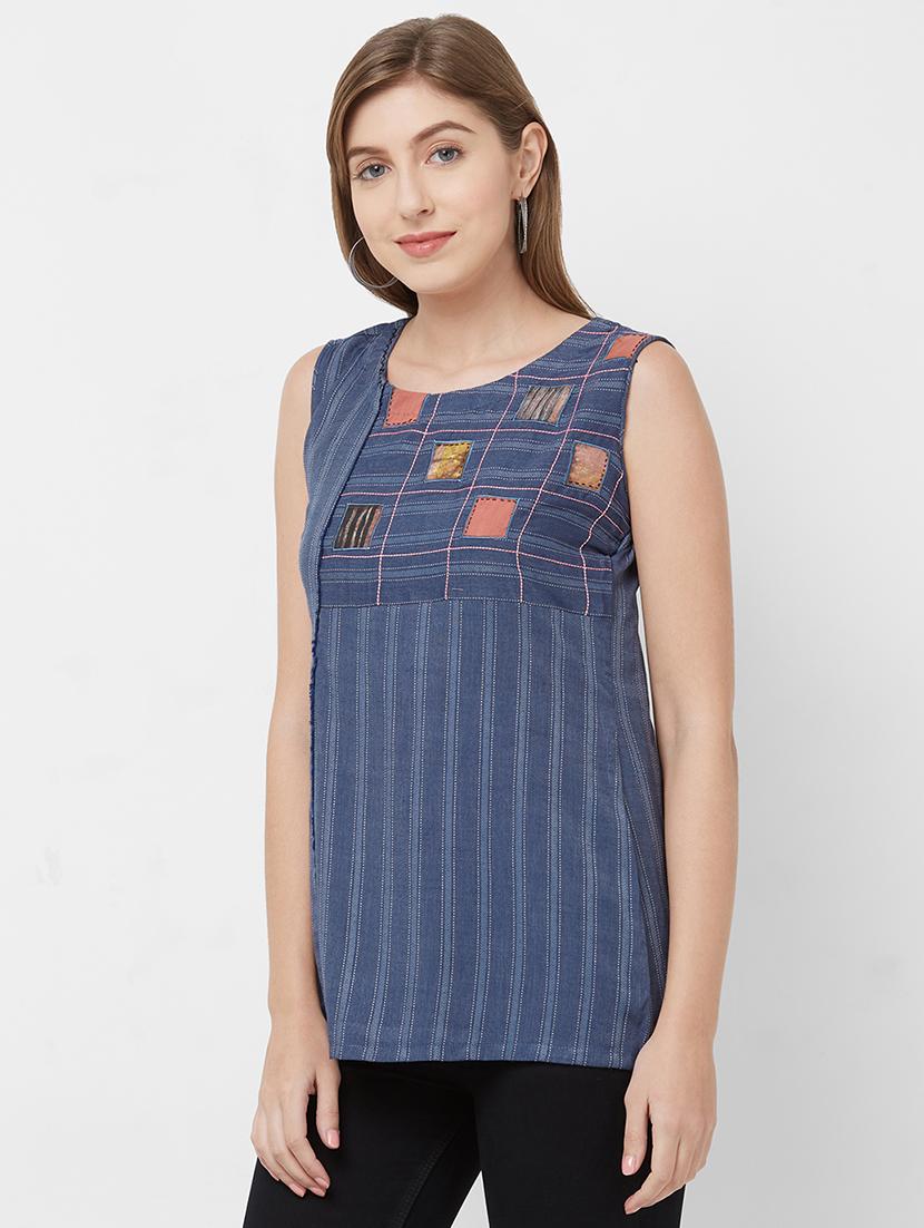 applique detail tunic - 16614394 - Zoom Image - 2