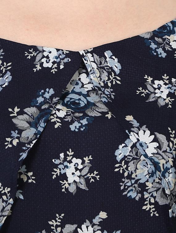 cold shoulder floral top - 16617987 - Zoom Image - 5