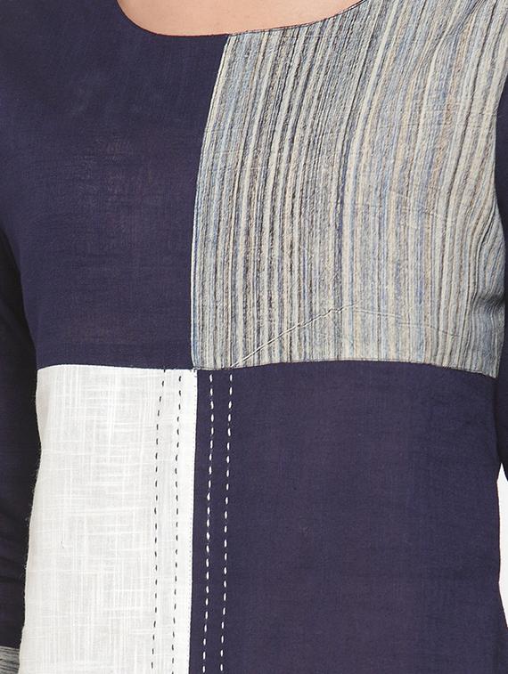 contrast straight kurta - 16622864 - Zoom Image - 4