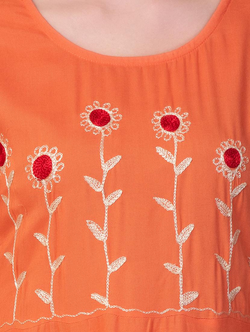 embroidered flared dress - 16632927 - Zoom Image - 4