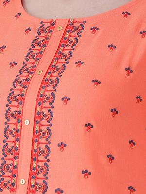 embroidered yoke asymmetric kurta - 16633517 - Standard Image - 4