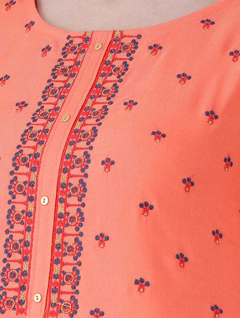 embroidered yoke asymmetric kurta - 16633517 - Zoom Image - 4