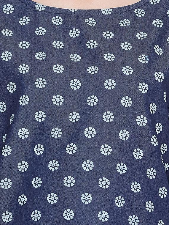 round neck floral top - 16634503 - Zoom Image - 5