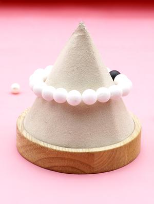 white bangle bracelet - 16636105 - Standard Image - 2